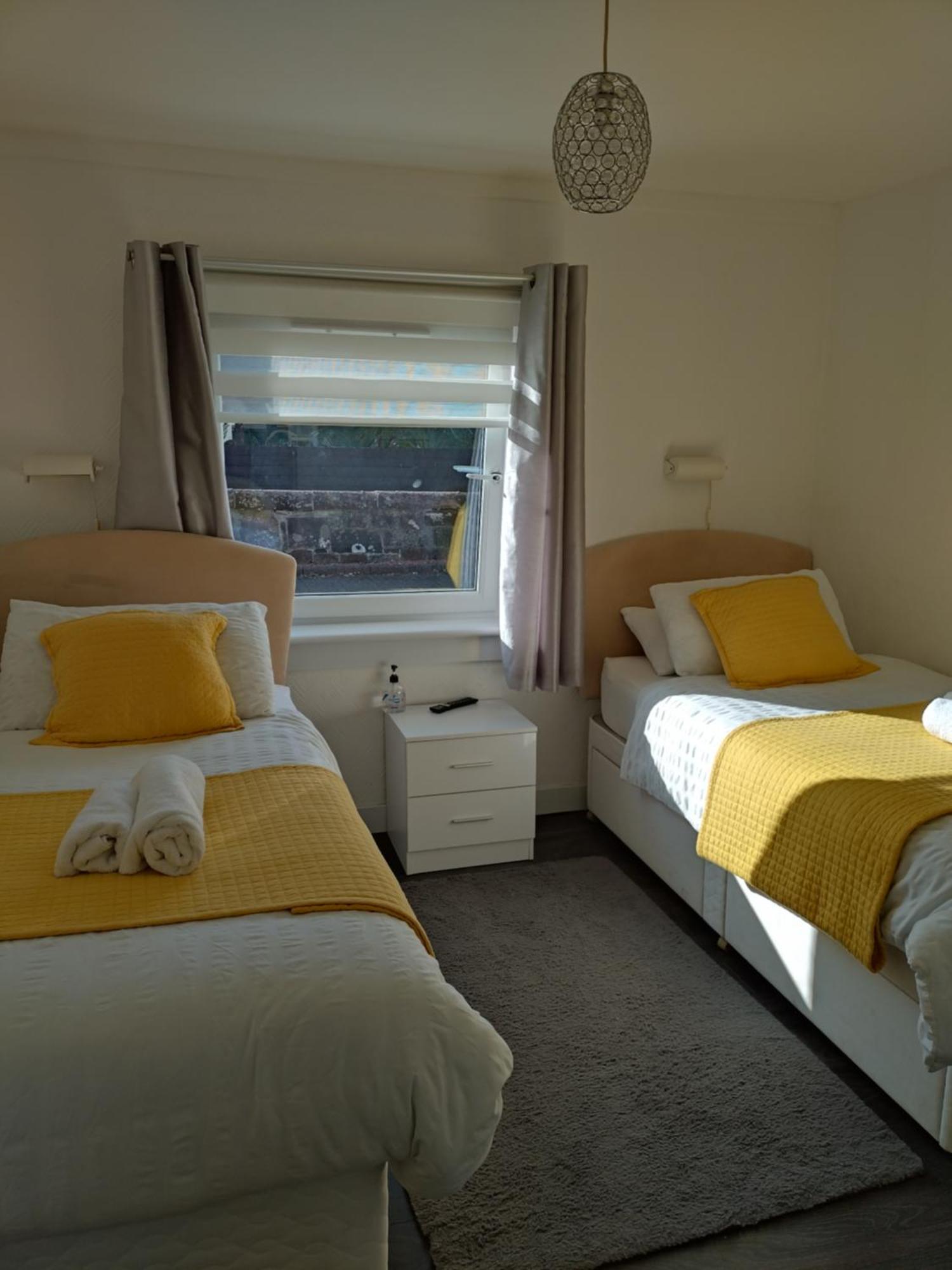 Anchorage Guest House - Also 1 Room Available With Hot Tub,Must Be Booked Separately Balloch Værelse billede