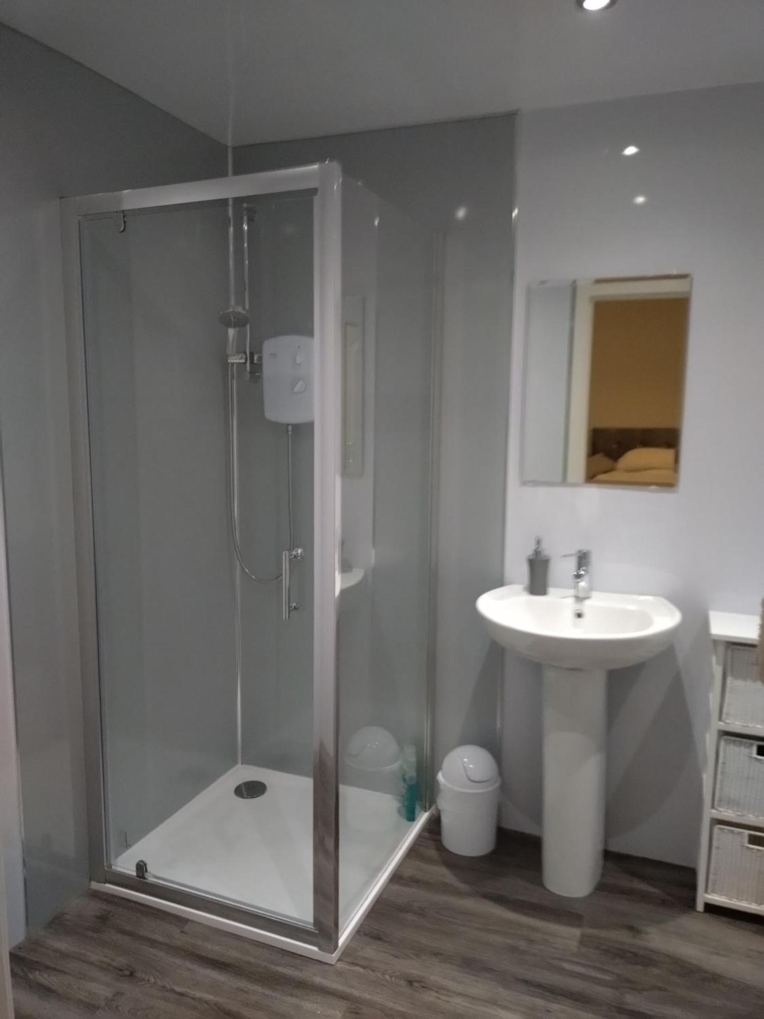 Anchorage Guest House - Also 1 Room Available With Hot Tub,Must Be Booked Separately Balloch Værelse billede