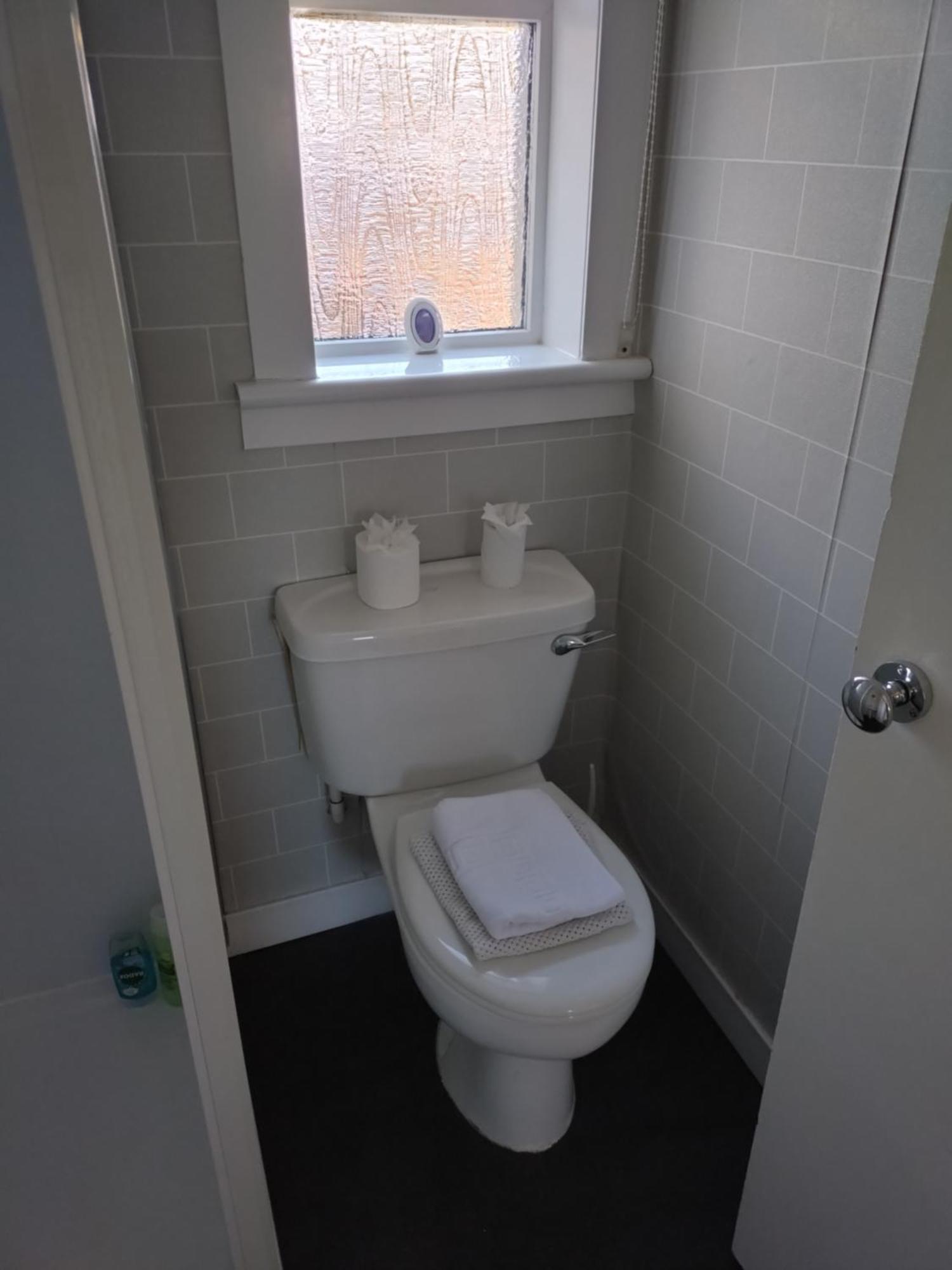 Anchorage Guest House - Also 1 Room Available With Hot Tub,Must Be Booked Separately Balloch Værelse billede
