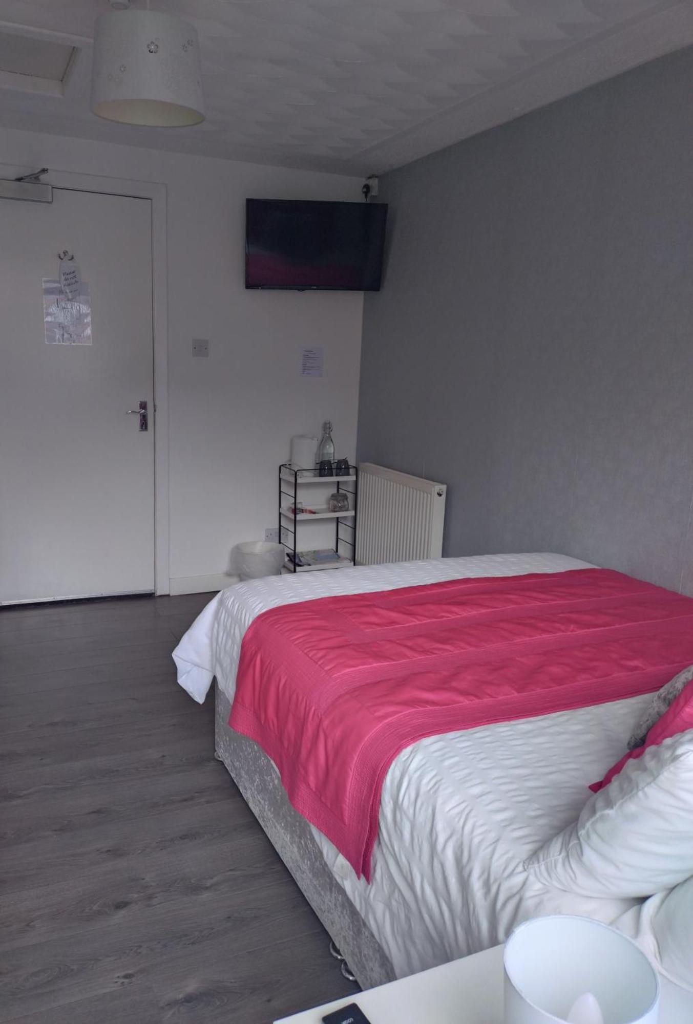 Anchorage Guest House - Also 1 Room Available With Hot Tub,Must Be Booked Separately Balloch Værelse billede